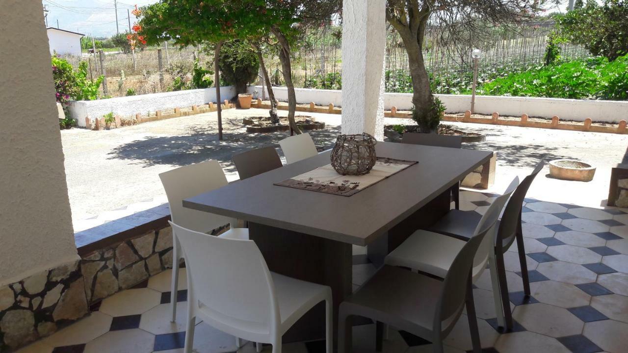 Casa Vacanze Reginotte Balestrate Exterior foto